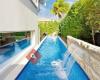 J H Pools & Spas